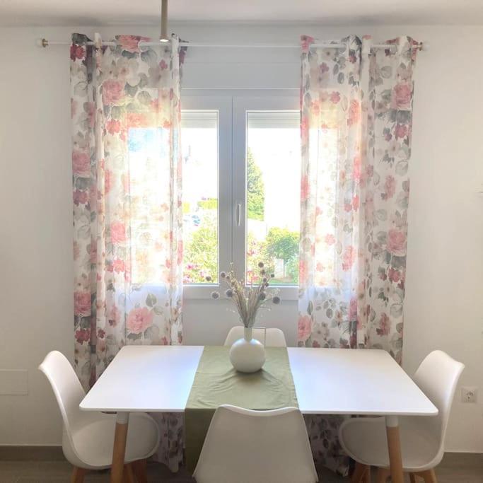 Apartamento Entero Con Solarium En Sabinillas, Con Piscina Y Al Lado Del Puerto De La Duquesa Manilva Eksteriør billede